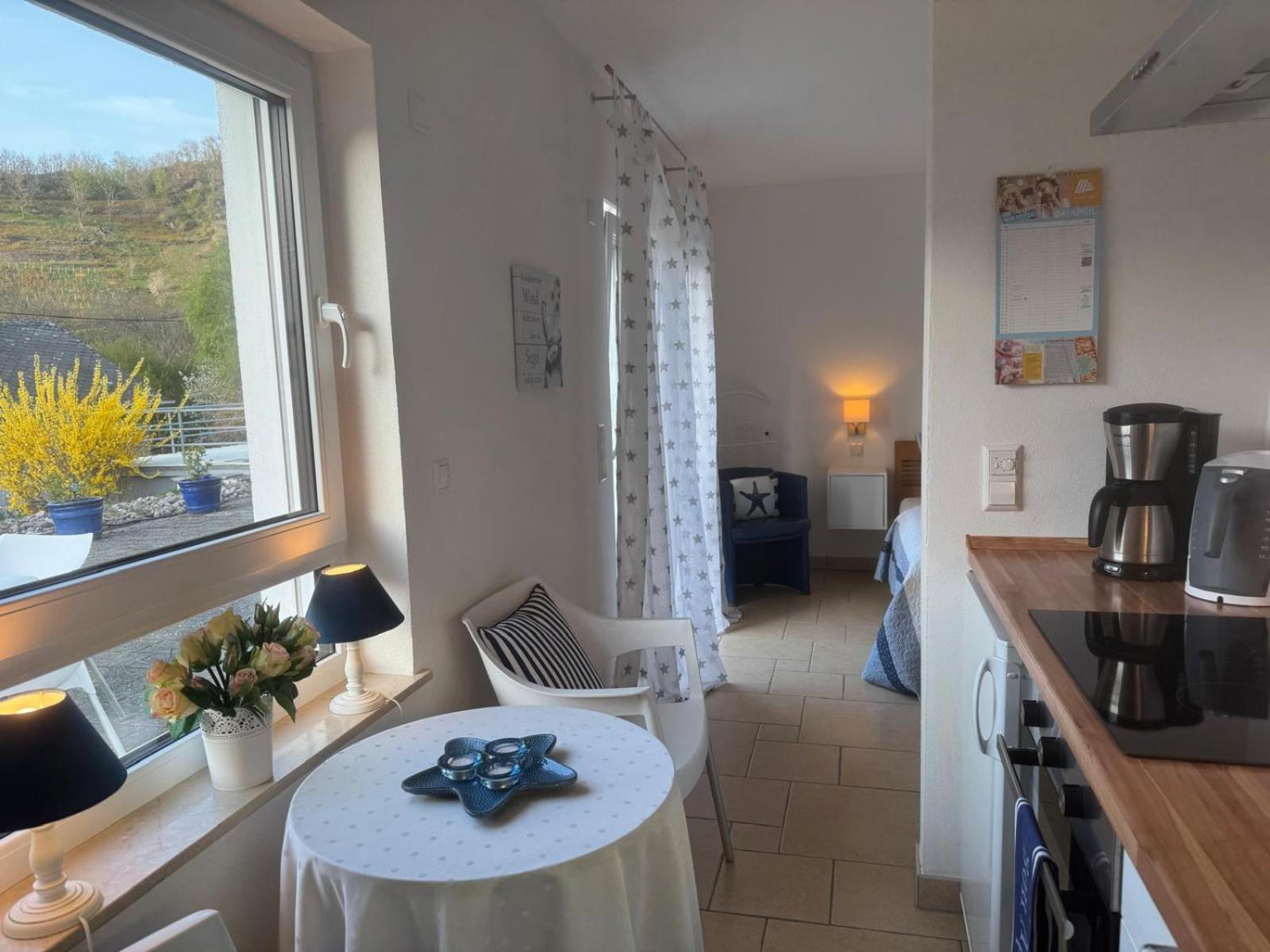 Gaestehaus Ina-Maria, Apartments Obernhof Экстерьер фото
